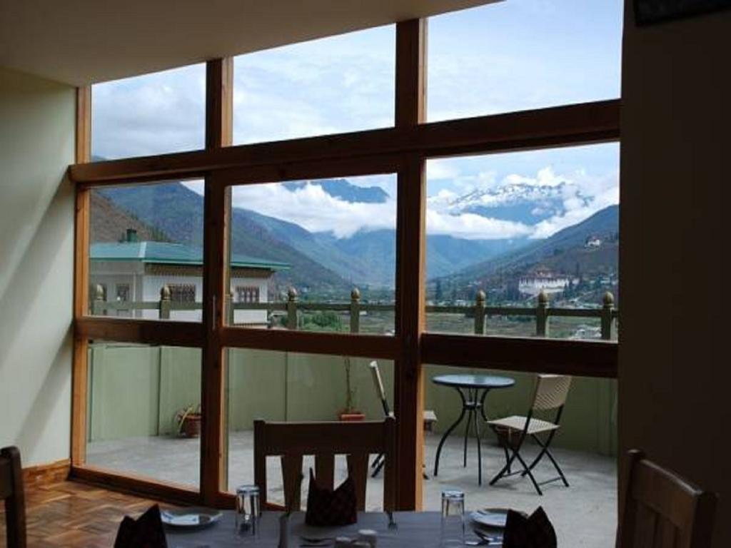 Khangkhu Resort Paro Habitación foto